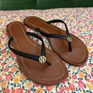 Tory Burch Black Terra thong sandals size 7.5
